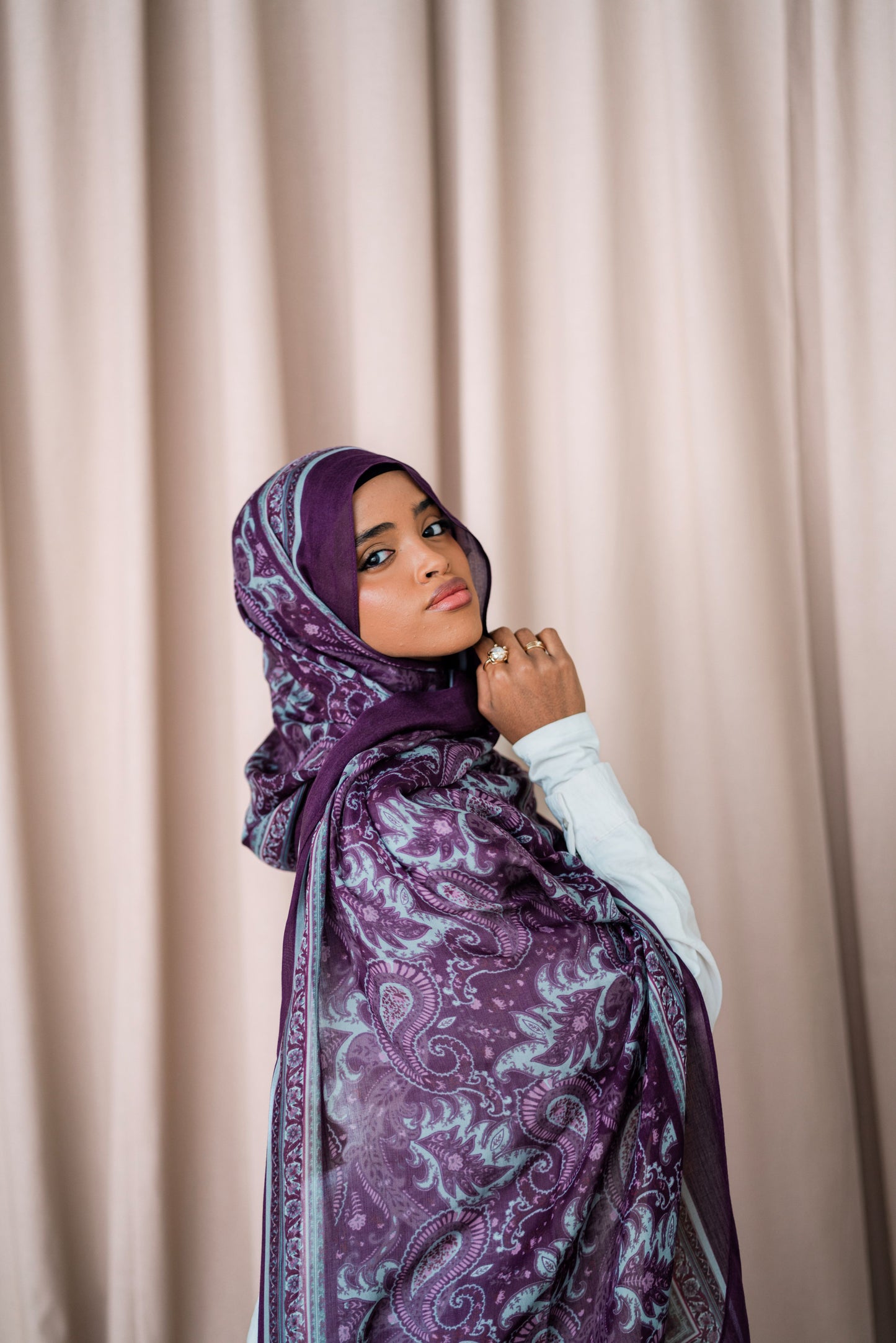 PLUM PAISLEY