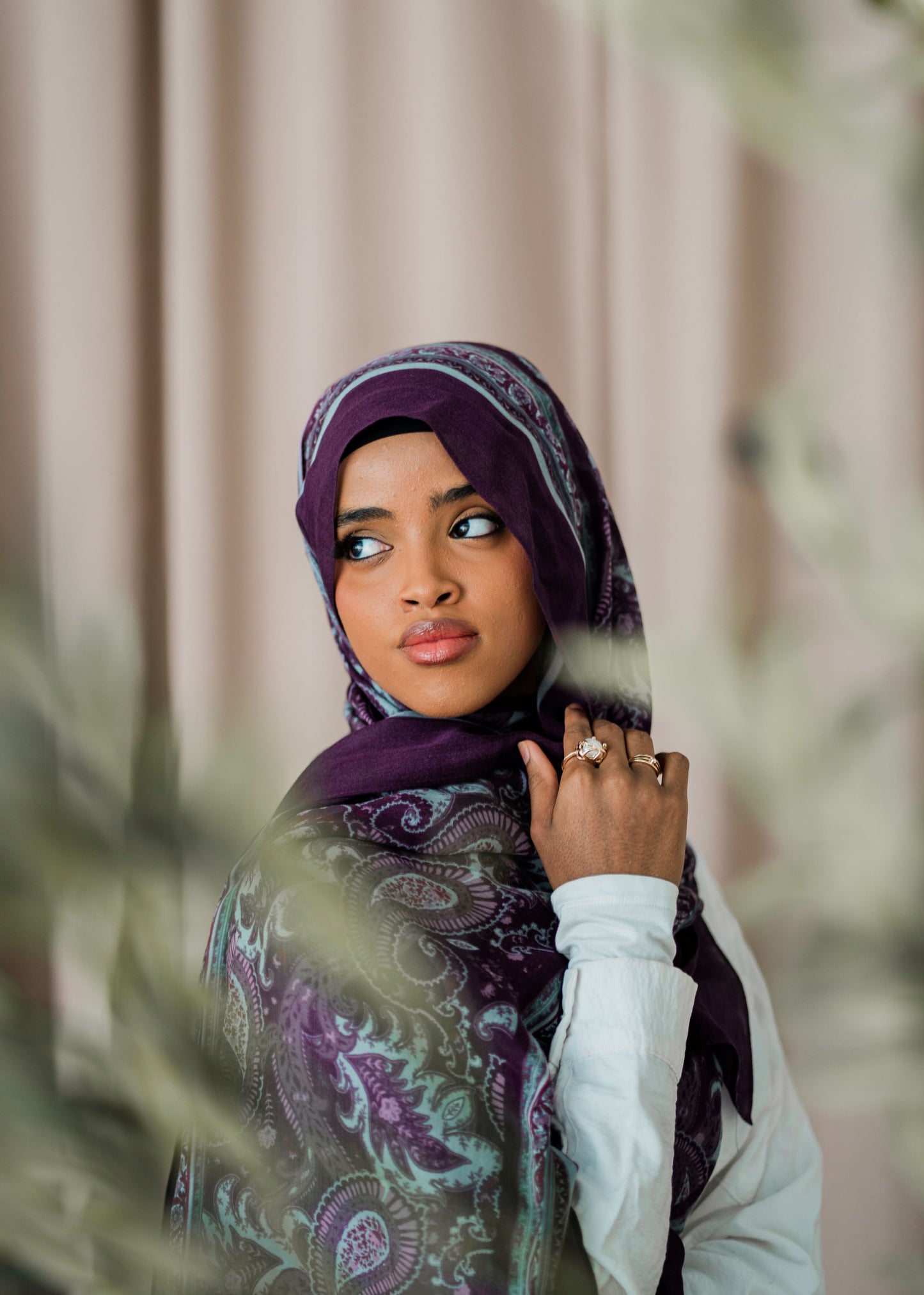 PLUM PAISLEY
